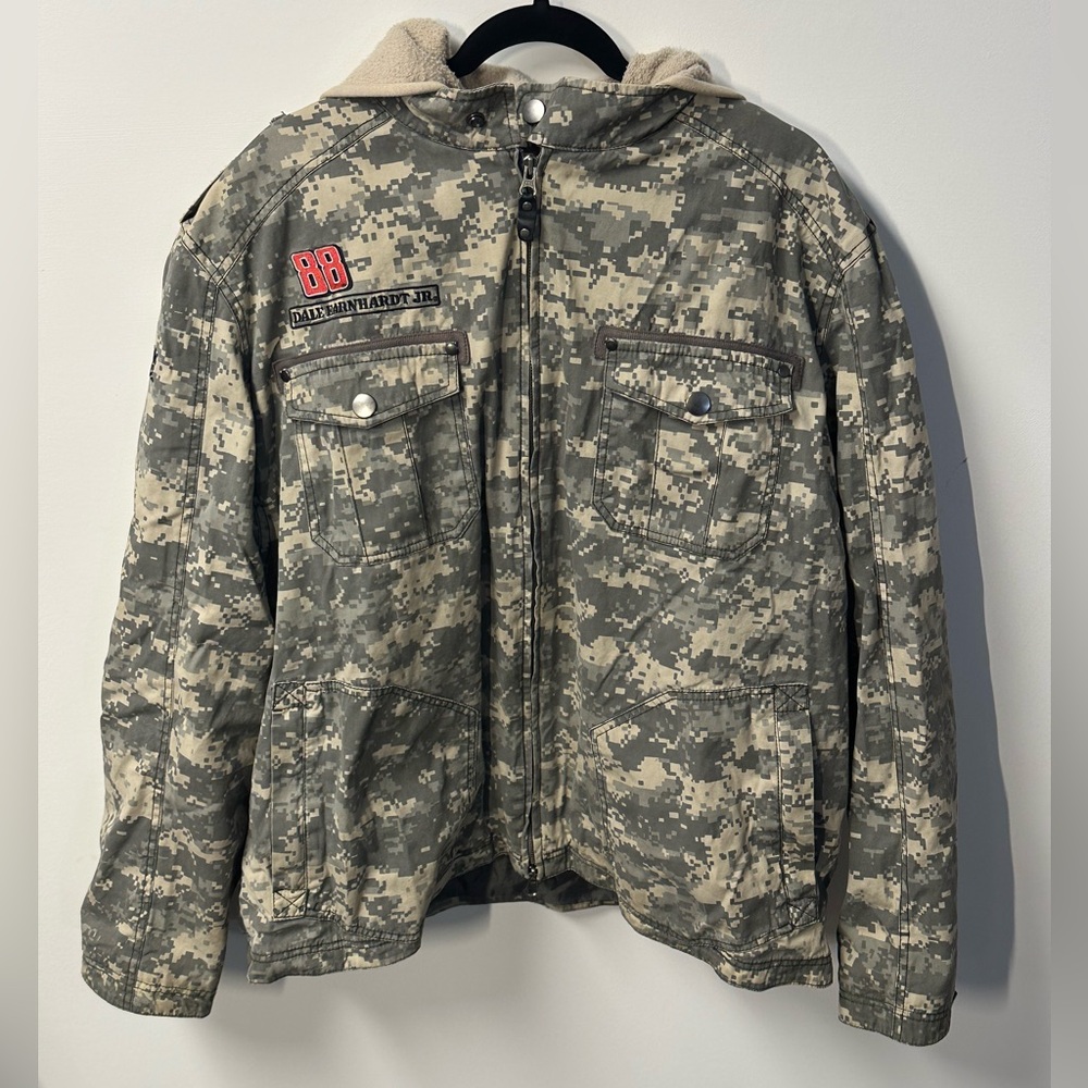 CHASE AUTHENTICS men's digital camo dale earnhardt dr #88 layered jacket, XL.